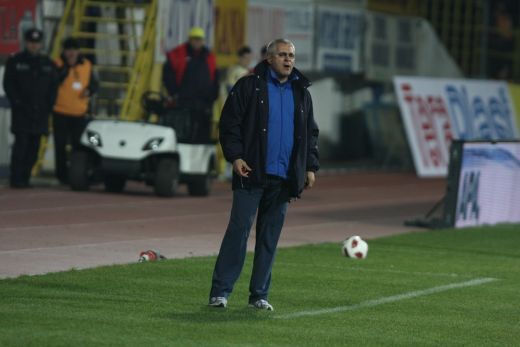 Steaua pierde primul episod din 'Bati sau Mori' Bistrita 1-0 Steaua! Vezi imagini de la meci!_4