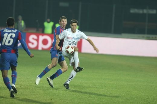 Steaua pierde primul episod din 'Bati sau Mori' Bistrita 1-0 Steaua! Vezi imagini de la meci!_20