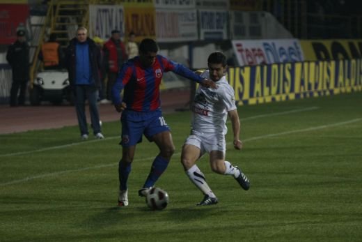 Steaua pierde primul episod din 'Bati sau Mori' Bistrita 1-0 Steaua! Vezi imagini de la meci!_31