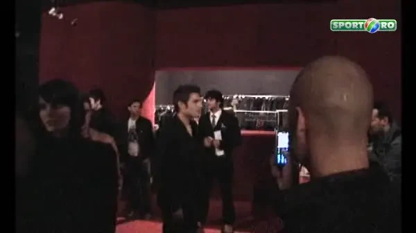 VIDEO Marturia ospatarului batut de Mutu Mi-a facut semn ca-mi taie gatul