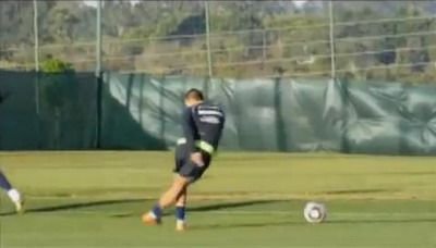 VIDEO / Asa se executa PERFECT o rabona! Alexis Sanchez pe urmele lui Ronaldinho: