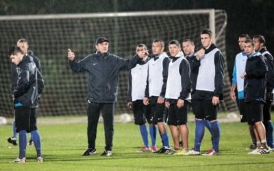Steaua are cel mai bun lot! Lacatus e simbolul Stelei, aveti rabdare cu el!