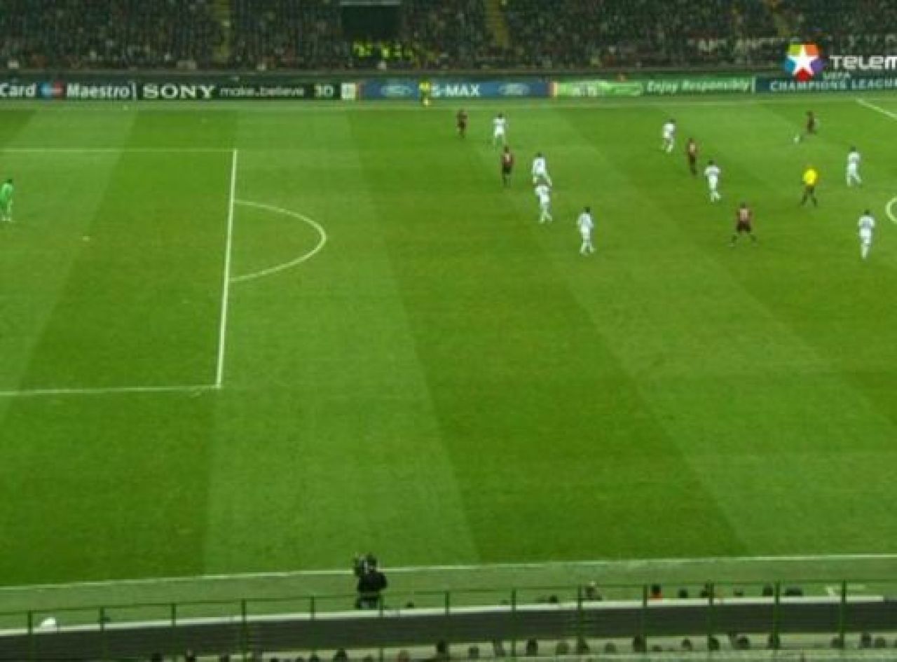 Scandal MONSTRU la Milan - Real! Arbitrul Webb nu a dat doua eliminari lui Milan si Inzaghi a marcat din offside! Vezi FAZELE!_5