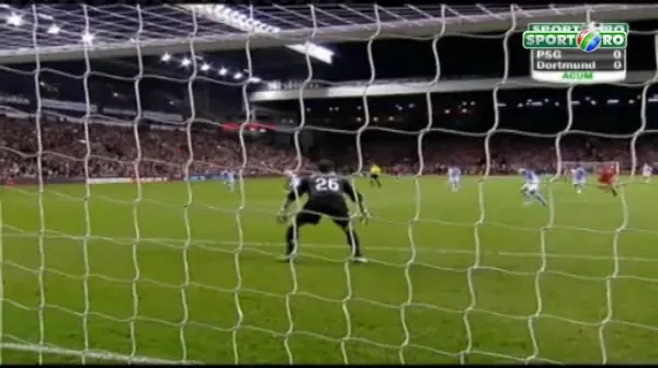 VIDEO SENZATIONAL! Cum au cantat fanii lui Liverpool imnul lui Gerrard la meciul cu Napoli!