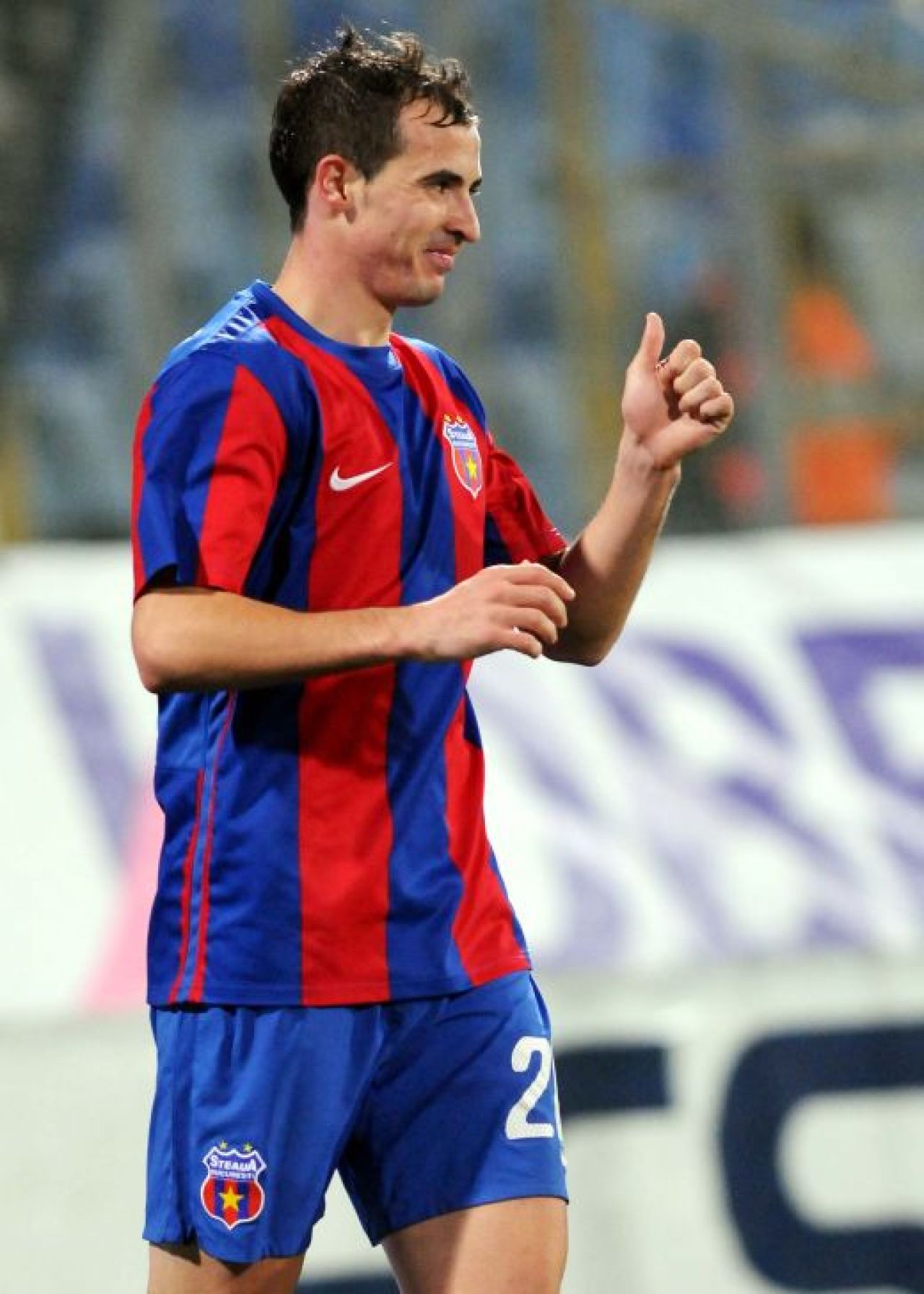 A ramas fara tata la 13 ani, este dorit de Galata si a fost propus la Inter! Vezi povestea lui Stancu:_3