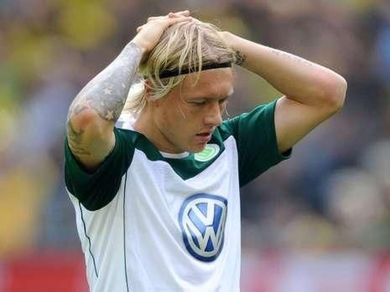 Deac si Ionita, facuti PRAF in Bild! Au fost bagati in TOP 13 cele mai mari TEPE din Bundesliga!_11