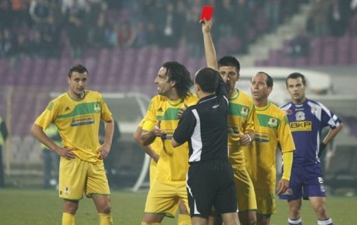 SCANDAL la Timisoara! Jucatorii Vasluiului au vrut sa iasa de pe teren! Vezi IMAGINI_3