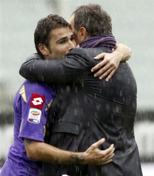 Mesajul emotionant al lui Mutu pentru fanii care l-au aplaudat la scena deschisa!