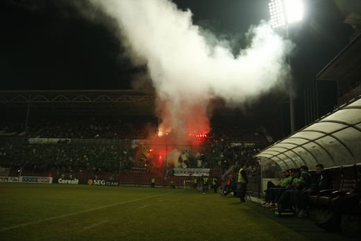 Vezi ce amenda a incasat CFR din cauza fanilor la meciul cu Dinamo!
