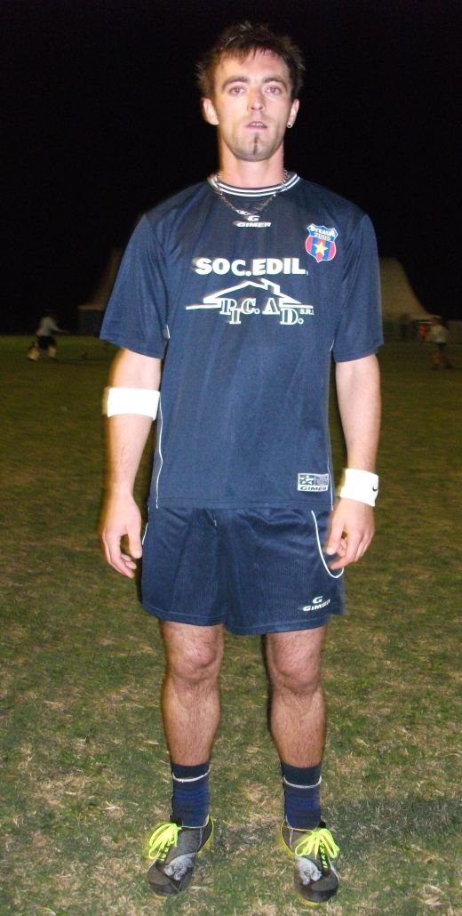 FOTO SENZATIONAL! Steaua fara Gigi Becali joaca in Liga a 8-a din Italia! Vezi cum arata echipa romanilor din Roma!_16