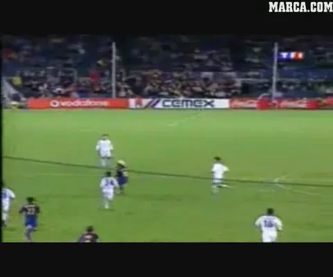 VIDEO: ESPALDINHA lui Ronaldinho, printre fazele care au revolutionat fotbalul! VEZI TOPUL: