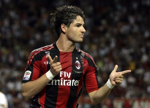 VIDEO /&nbsp; Milan 3-1 Palermo! Vezi ce goluri au dat Ibrahimovic, Pato si Robinho!