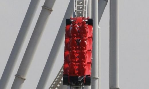 VIDEO / Massa si Alonso s-au dat intr-un montagne-russe care atinge 240 km/h in 4.9 secunde:_2