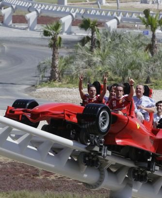 VIDEO / Massa si Alonso s-au dat intr-un montagne-russe care atinge 240 km/h in 4.9 secunde:_7
