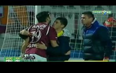 VIDEO Bozovic i-a scuipat pe stelisti! Vezi cum au iesit stelistii de la VESTIARE!