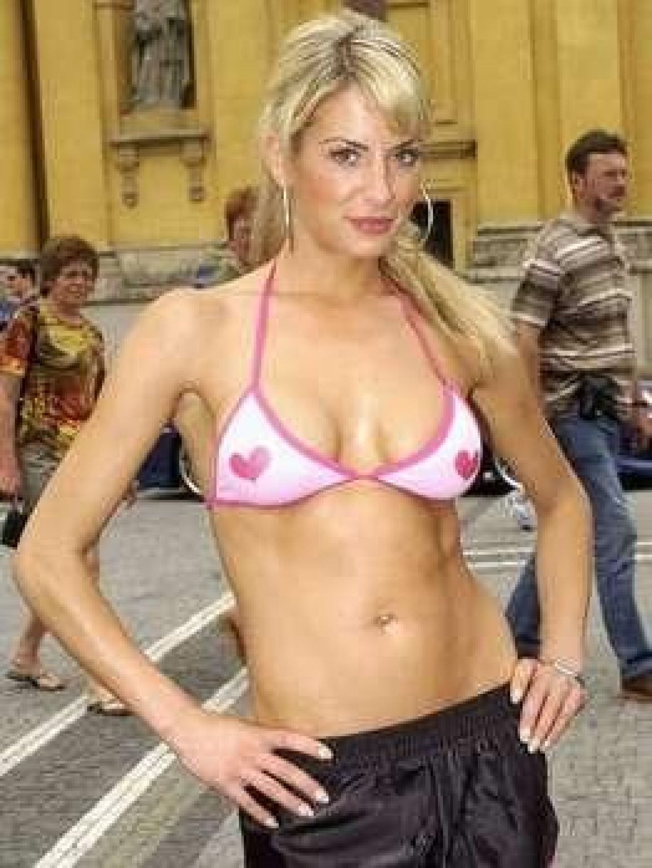 FOTO Ozil s-a despartit de superba Anna! Vezi unde a GRESIT jucatorul Realului!_1