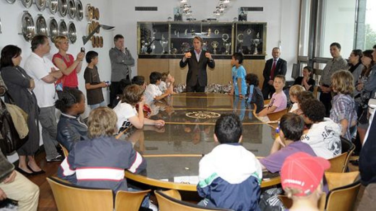 FABULOS! Fabrica de fotbalisti: TOTUL despre academia lui Ajax!_4