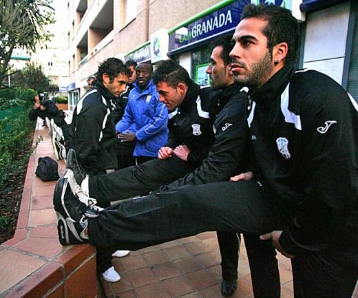 SUPER FOTO / Cum protesteaza jucatorii care nu-si primesc banii!_9