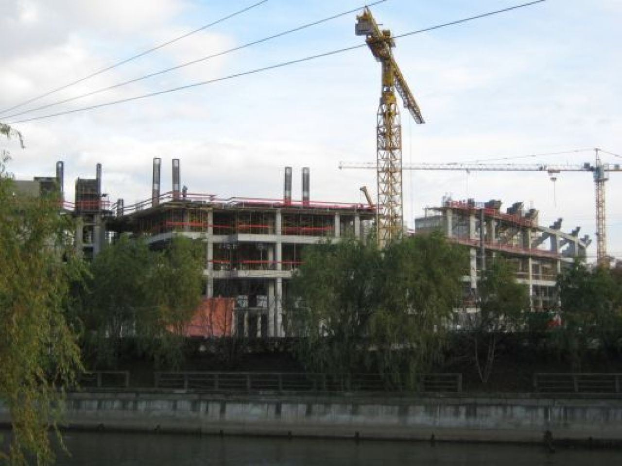 Noul stadion din Cluj costa cu 10 milioane de euro mai mult! FOTO: Cluj Arena incepe sa semene cu macheta!_13