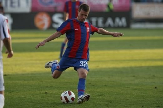 Mucles Apostol ar putea semna cu Dinamo! Vezi ce cluburi se mai bat pentru fostul jucator al Stelei!