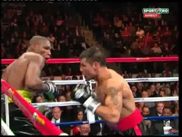 KO-ul ANULUI! A cazut ca mort la podea! Vezi VIDEO