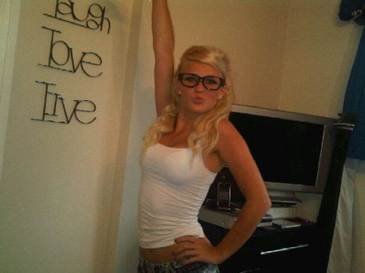FOTO Wilshere, urmasul de 18 ani al lui Rooney: a facut sex cu o prostituata in cantonamentul lui Arsenal!_21