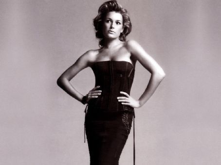 EA il transfera pe Buffon la Manchester!_13