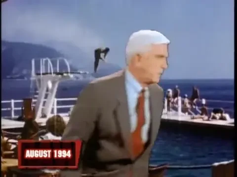 VIDEO: A mai cazut o stea de la Hollywood - Leslie Nielsen a murit!