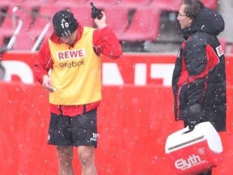 Bataie scandaloasa la Koln! Podolski i-a tras un SUT unui coleg! Vezi motivul! VIDEO_7