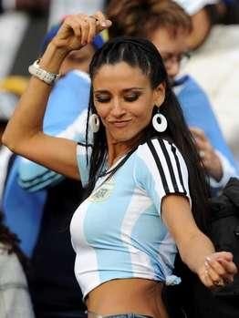FOTO / Aceste poze vor fi ISTORIE la Cupa Mondiala din 2022! Vezi ce NU vor avea voie fanii sa faca:_2