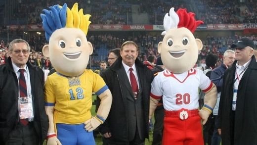 FOTO / Cele mai urate mascote din istorie si-au aflat numele! Vezi cum se vor numi mascotele de la Euro 2012: