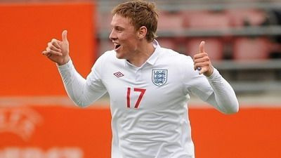 Are 17 ani si Liverpool e gata sa ofere 10 milioane de lire in schimbul sau! VIDEO