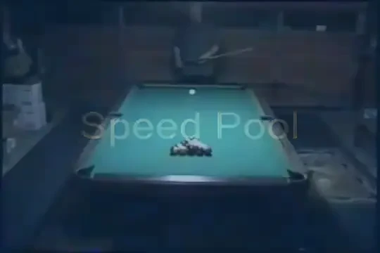 FOARTE TARE! Cum sa golesti o masa de biliard cu o mana intr-un minut! VIDEO