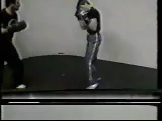 VIDEO: Il recunosti? E Van Damme cand era mic! Vezi cum se batea pe bune cand era doar un adolescent