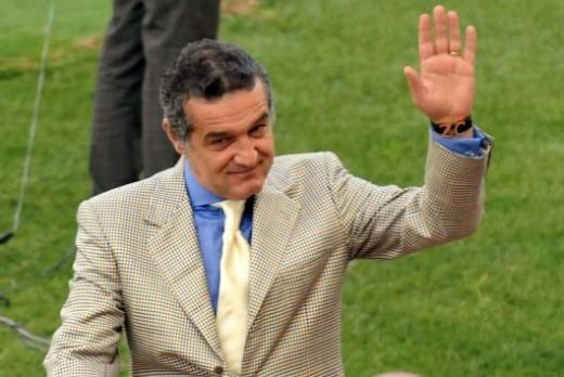 Piti il da pe Gaman la Steaua peste capul lui Mititelu! Mihai Costea e disperat sa vina la Steaua!