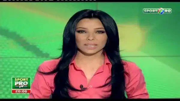 VIDEO / Stelistii au fost asteptati cu ...steagul Rapidului in Liceul Sf. Sava!