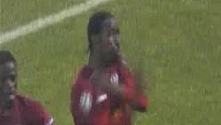 FOTO SCANDALOS! Traore, gesturi OBSCENE catre fanii lui CFR dupa ce a marcat cu AS Roma!_2