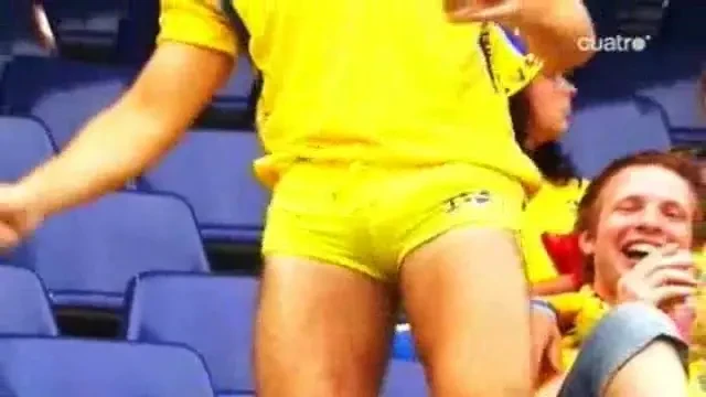 VIDEO / Cele mai FIERBINTI momente pe un stadion de fotbal! Vezi o super compilatie: