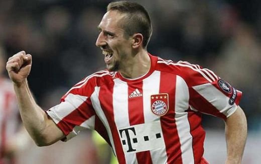 Barca, direct pe locul 1! Vezi TOP 10 cele mai SCUMPE sigle de pe tricouri!_9