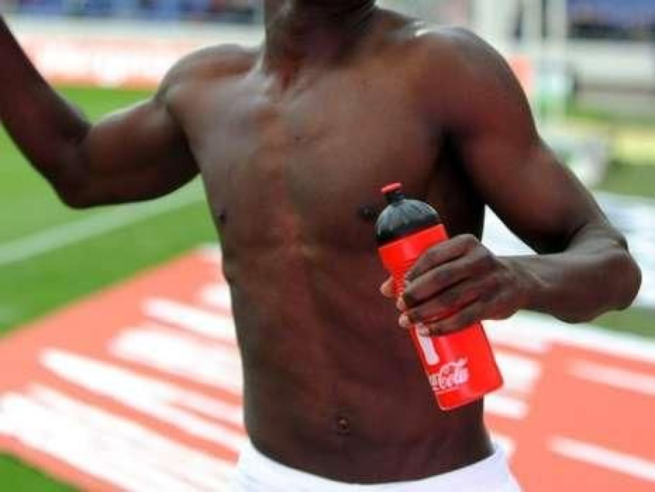 FOTO: EI sunt jucatorii cu cele mai TARI ABDOMENE! Cine este cel mai musculos?_20