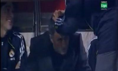 VIDEO / Realul a pierdut cel mai IMPORTANT jucator ! Mourinho s-a accidentat la... cap!