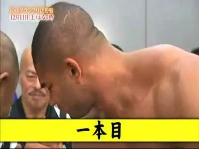 VIDEO: Muschi vs Grasime! Vezi un meci de Skandenberg: il pune Overeem pe grasan?