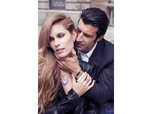 Cel mai RAFINAT cuplu: Luis Figo&nbsp;si Helene poarta bijuterii de MII de euro!