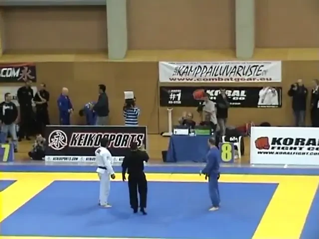 VIDEO: Legenda nationalei Frantei s-a apucat de "lupte"! Vezi cum se bate Bixente LIZARAZU