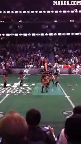 VIDEO / Ce poate fi mai FRUMOS? Fetele de la Lingerie Football League s-au batut ca-n filme: