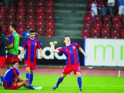 Pariul Stelei pe 2011! Vezi cine e pustiul de 19 ani care poate exploda in retur!