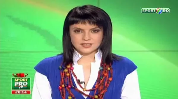 VIDEO Cea mai mare umilinta pe un stadion: si-a cerut iubita in casatorie! Vezi reactia fetei! :)