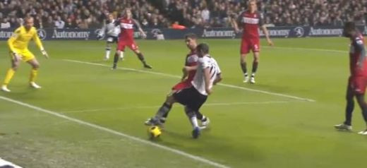 VIDEO! Van der Vaart ramane GENIAL! Vezi cu ce dribling si-a umilit adversarul!