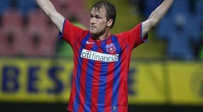 La Steaua, un cartonas rosu costa 40.000 de euro! Cum vrea Becali sa scape de datoria catre Kapetanos: