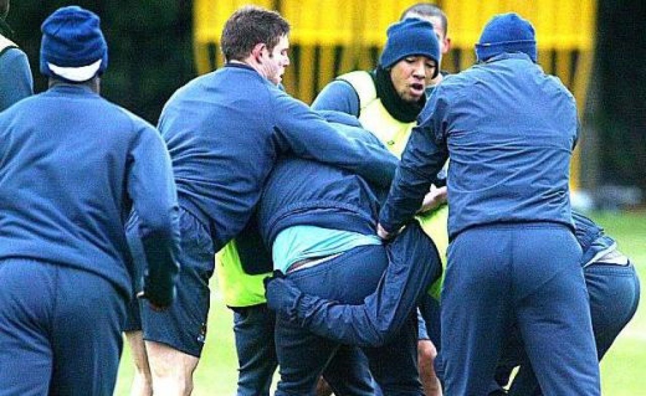 SCANDALOS! Toure si Adebayor s-au BATUT la antrenamente inainte de Arsenal! Vezi cum au fost pedepsiti!_1